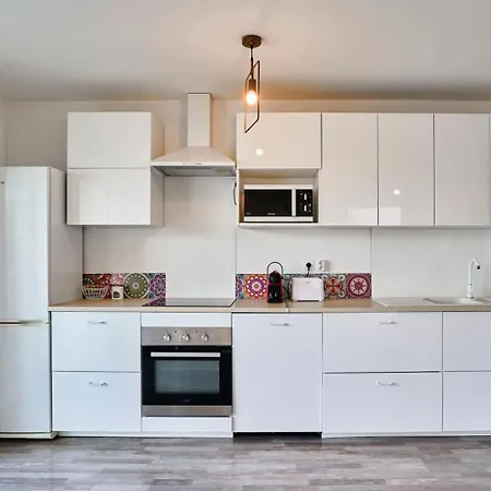 Apartamento Proche Métro&2 Balcons + Parking Lila