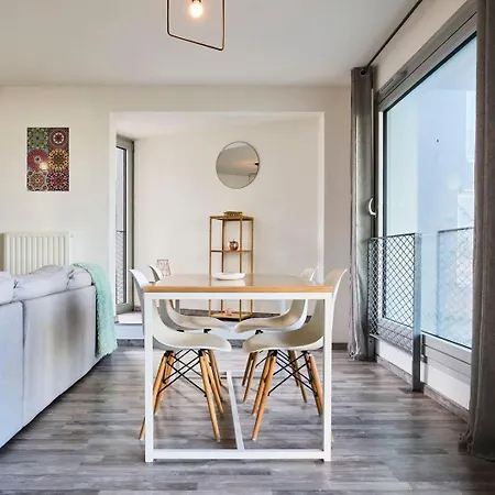 شقة Proche Metro & 2 Balcons + Parking ليل